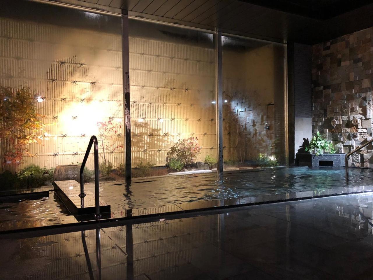 Hotel Route-Inn Grand Muroran Bagian luar foto